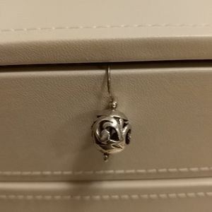 Silpada Single Simple Delight Earring